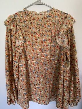 Unbranded 100% poly high neck flowy blouse , oversized sleeves